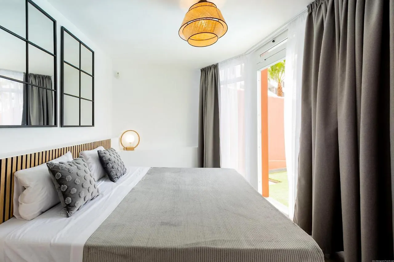 Villa With A Private Swimming Pool Callao Salvaje